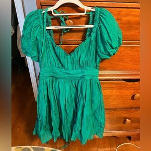 &merci size medium green short dress. *NEW WITH TAGS